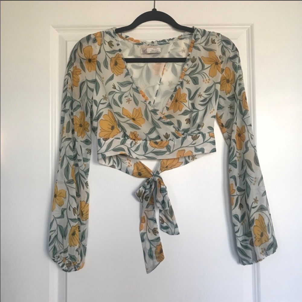 NWOT - Zara Cropped Blouse - Picture 3 of 4